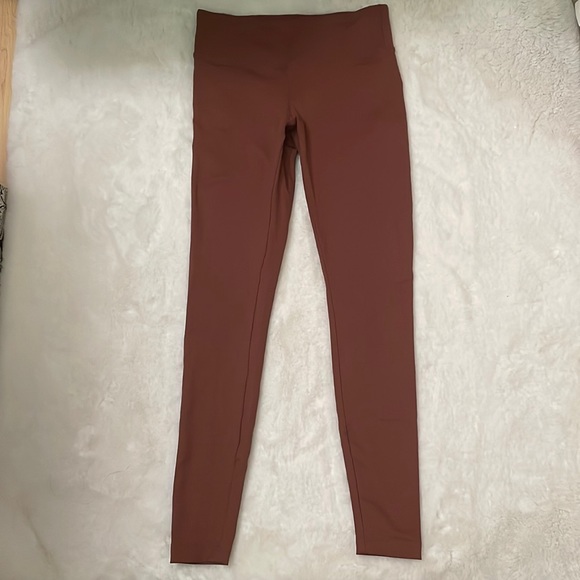 Koral Pants - Koral Sandstone Drive Leggings